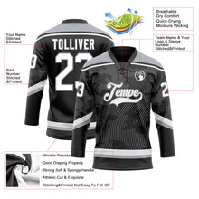 Laden Sie das Bild in den Galerie-Viewer, Uksn Individuelles Schwarz Weiß-Grau 3D-Muster Kurvenlinien Eishockey-Trikot mit Schnürkragen