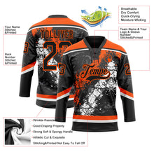 Laden Sie das Bild in den Galerie-Viewer, Uksn Individuelles Schwarz Orange-Weiß 3D-Splash-Art Eishockey-Trikot mit Schnürkragen