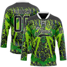 Laden Sie das Bild in den Galerie-Viewer, Uksn Individuelles Schwarz Grün Weiß 3D-Muster abstrakt Eishockey-Trikot mit Schnürkragen
