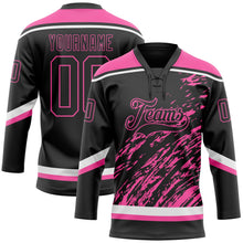 Laden Sie das Bild in den Galerie-Viewer, Uksn Individuelles Schwarz Pink-Weiß 3D-Splash-Art Eishockey-Trikot mit Schnürkragen