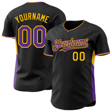 Laden Sie das Bild in den Galerie-Viewer, Uksn Individuelles Schwarz Violett-Gold Klassischer Farbblock Seitenpanel-Streifen Authentisches Baseball-Trikot