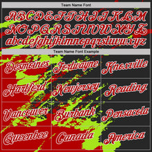 Laden Sie das Bild in den Galerie-Viewer, Uksn Individuelles Schwarz Rot Neongrün-Weiß Pinselstrich Zerbrochen Spritzer Funktions-T-Shirt
