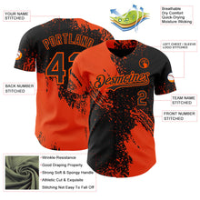 Laden Sie das Bild in den Galerie-Viewer, Uksn Individuelles Schwarz-Orange Abstrakter Pinselstrich Authentisches Baseball-Trikot