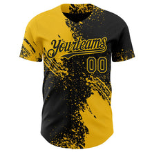 Laden Sie das Bild in den Galerie-Viewer, Uksn Individuelles Schwarz-Gelb Abstrakter Pinselstrich Authentisches Baseball-Trikot