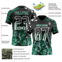 Laden Sie das Bild in den Galerie-Viewer, Uksn Individuelles Schwarz USA-Flagge Camouflage Weiß-Kelly-Grün Authentisches Football Trikot Mit Verlaufs-Digital-Camouflage, Stars & Stripes, Raglanärmeln