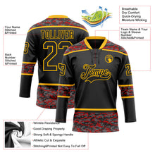 Laden Sie das Bild in den Galerie-Viewer, Uksn Individuelles Schwarz Camouflage-Gold Digitale Camouflage-Akzente Eishockey-Trikot mit Schnürkragen