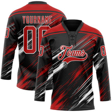 Laden Sie das Bild in den Galerie-Viewer, Uksn Individuelles Schwarz Rot-Weiß Diagonale Kratz-Pinselstriche Eishockey-Trikot mit Schnürkragen