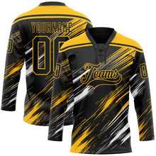 Laden Sie das Bild in den Galerie-Viewer, Uksn Individuelles Schwarz Gold-Weiß Diagonale Kratz-Pinselstriche Eishockey-Trikot mit Schnürkragen