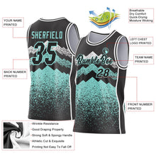 Laden Sie das Bild in den Galerie-Viewer, Uksn Individuelles Schwarz Eisblau-Weiß Bergspitzen-Splitter Seitenstreifen Rundhals Sublimation Basketball-Set Trikot