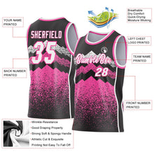 Laden Sie das Bild in den Galerie-Viewer, Uksn Individuelles Schwarz Weiß-Pink Bergspitzen-Splitter Seitenstreifen Rundhals Sublimation Basketball-Set Trikot