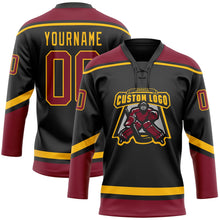 Laden Sie das Bild in den Galerie-Viewer, Uksn Individuelles Schwarz Karmesinrot-Gold Eishockey-Trikot mit Schnürkragen