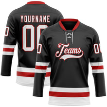 Laden Sie das Bild in den Galerie-Viewer, Uksn Individuelles Schwarz Weiß-Rot Eishockey-Trikot mit Schnürkragen