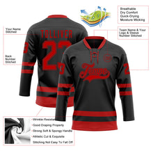 Laden Sie das Bild in den Galerie-Viewer, Uksn Individuelles Schwarz Rot Eishockey-Trikot mit Schnürkragen