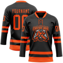 Laden Sie das Bild in den Galerie-Viewer, Uksn Individuelles Schwarz Orange Eishockey-Trikot mit Schnürkragen