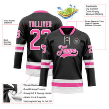 Laden Sie das Bild in den Galerie-Viewer, Uksn Individuelles Schwarz Pink-Weiß Eishockey-Trikot mit Schnürkragen