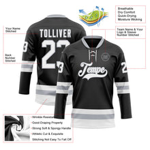Laden Sie das Bild in den Galerie-Viewer, Uksn Individuelles Schwarz Weiß-Grau Eishockey-Trikot mit Schnürkragen