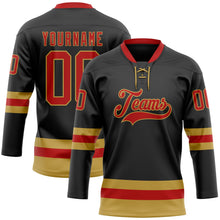 Laden Sie das Bild in den Galerie-Viewer, Uksn Individuelles Schwarz Rot-Altgold Eishockey-Trikot mit Schnürkragen
