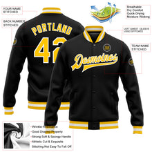 Laden Sie das Bild in den Galerie-Viewer, Uksn Individuelles Bomberjacke in Schwarz-Gold-Weiß mit Druckknopfleiste und Varsity-Letterman-Stil