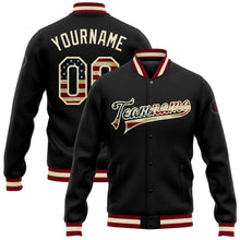 Laden Sie das Bild in den Galerie-Viewer, Uksn Individuelles Bomberjacke in Schwarz-Creme mit Vintage-USA-Flagge, Druckknopfleiste und Varsity-Letterman-Stil