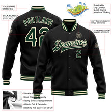 Laden Sie das Bild in den Galerie-Viewer, Uksn Individuelles Bomberjacke in Schwarz-Grün-Creme mit Druckknopfleiste und Varsity-Letterman-Stil