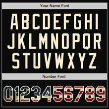 Laden Sie das Bild in den Galerie-Viewer, Uksn Individuelles Bomberjacke in Schwarz-Creme mit Vintage-USA-Flagge, Druckknopfleiste und Varsity-Letterman-Stil