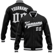 Laden Sie das Bild in den Galerie-Viewer, Uksn Individuelles Bomberjacke in Schwarz mit grauen Nadelstreifen in Weiß, Druckknopfleiste und Varsity-Letterman-Stil