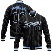 Laden Sie das Bild in den Galerie-Viewer, Uksn Individuelles Bomberjacke in Schwarz mit weißen Nadelstreifen in Hellblau, Druckknopfleiste und Varsity-Letterman-Stil