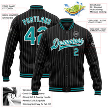 Laden Sie das Bild in den Galerie-Viewer, Uksn Individuelles Bomberjacke in Schwarz mit weißen Nadelstreifen in Petrol, Druckknopfleiste und Varsity-Letterman-Stil