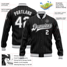 Laden Sie das Bild in den Galerie-Viewer, Uksn Individuelles Bomberjacke in Schwarz mit weißen Nadelstreifen in Grau, Druckknopfleiste und Varsity-Letterman-Stil