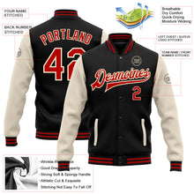 Laden Sie das Bild in den Galerie-Viewer, Uksn Individuelles Bomberjacke in Schwarz-Rot-Creme mit Druckknopfleiste, Zweifarben-Design und Varsity-Letterman-Stil