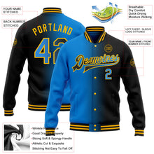 Laden Sie das Bild in den Galerie-Viewer, Uksn Individuelles Bomberjacke in Schwarz-Puderblau-Gold mit Farbverlauf-Design, Druckknopfleiste und Varsity-Letterman-Stil