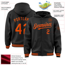 Laden Sie das Bild in den Galerie-Viewer, Uksn Individuelles Bomberjacke in Schwarz-Orange mit Druckknopfleiste, Kapuze und Varsity-Letterman-Stil