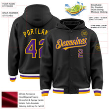 Laden Sie das Bild in den Galerie-Viewer, Uksn Individuelles Bomberjacke in Schwarz-Violett-Gold mit Druckknopfleiste, Kapuze und Varsity-Letterman-Stil