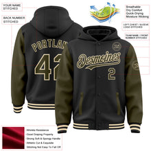 Laden Sie das Bild in den Galerie-Viewer, Uksn Individuelles Bomberjacke in Schwarz-Oliv-Creme mit Druckknopfleiste, Kapuze, Zweifarben-Design und Varsity-Letterman-Stil