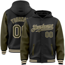 Laden Sie das Bild in den Galerie-Viewer, Uksn Individuelles Bomberjacke in Schwarz-Oliv-Creme mit Druckknopfleiste, Kapuze, Zweifarben-Design und Varsity-Letterman-Stil