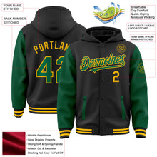 Laden Sie das Bild in den Galerie-Viewer, Uksn Individuelles Bomberjacke in Schwarz-Kelly-Grün-Gold mit Druckknopfleiste, Kapuze, Zweifarben-Design und Varsity-Letterman-Stil