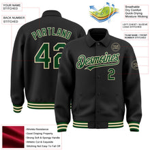 Laden Sie das Bild in den Galerie-Viewer, Uksn Individuelles Bomberjacke in Schwarz-Grün-Creme mit Byron-Stil, Reverskragen, Druckknopfleiste und Varsity-Letterman-Stil