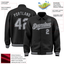 Laden Sie das Bild in den Galerie-Viewer, Uksn Individuelles Bomberjacke in Schwarz-Grau mit Byron-Stil, Reverskragen, Druckknopfleiste und Varsity-Letterman-Stil