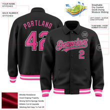 Laden Sie das Bild in den Galerie-Viewer, Uksn Individuelles Bomberjacke in Schwarz-Pink-Weiß mit Byron-Stil, Reverskragen, Druckknopfleiste und Varsity-Letterman-Stil