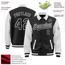 Laden Sie das Bild in den Galerie-Viewer, Uksn Individuelles Bomberjacke in Schwarz-Weiß mit Byron-Stil, Reverskragen, Druckknopfleiste, Zweifarben-Design und Varsity-Letterman-Stil