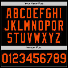 Laden Sie das Bild in den Galerie-Viewer, Uksn Individuelles Bomberjacke in Schwarz-Orange mit Byron-Stil, Reverskragen, Druckknopfleiste, Zweifarben-Design und Varsity-Letterman-Stil