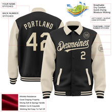 Laden Sie das Bild in den Galerie-Viewer, Uksn Individuelles Bomberjacke in Schwarz-Creme mit Byron-Stil, Reverskragen, Druckknopfleiste, Zweifarben-Design und Varsity-Letterman-Stil