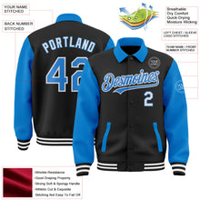 Laden Sie das Bild in den Galerie-Viewer, Uksn Individuelles Bomberjacke in Schwarz-Puderblau-Weiß mit Byron-Stil, Reverskragen, Druckknopfleiste, Zweifarben-Design und Varsity-Letterman-Stil