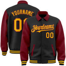 Laden Sie das Bild in den Galerie-Viewer, Uksn Individuelles Bomberjacke in Schwarz-Gold-Karmesinrot mit Byron-Stil, Reverskragen, Druckknopfleiste, Zweifarben-Design und Varsity-Letterman-Stil