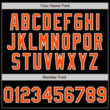 Laden Sie das Bild in den Galerie-Viewer, Uksn Individuelles Bomberjacke in Schwarz-Orange-Weiß mit Reißverschluss und Varsity-Letterman-Stil