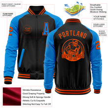 Laden Sie das Bild in den Galerie-Viewer, Uksn Individuelles Bomberjacke in Schwarz-Orange-Puderblau mit Reißverschluss, Zweifarben-Design und Varsity-Letterman-Stil