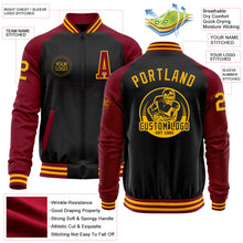 Laden Sie das Bild in den Galerie-Viewer, Uksn Individuelles Bomberjacke in Schwarz-Gold-Karmesinrot mit Reißverschluss, Zweifarben-Design und Varsity-Letterman-Stil