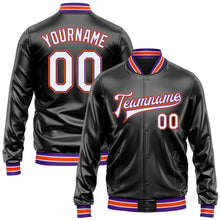 Laden Sie das Bild in den Galerie-Viewer, Uksn Individuelles Bomberjacke in Schwarz-Weiß-Violett mit Kunstleder, Druckknopfleiste und Varsity-Letterman-Stil