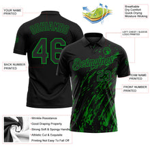 Laden Sie das Bild in den Galerie-Viewer, Uksn Individuelles Schwarz-Grasgrün Pinselstrich-Grunge-Streifen Funktions-Poloshirt