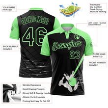 Laden Sie das Bild in den Galerie-Viewer, Uksn Individuelles Schwarz-Erbsengrün Bowling geometrisches Gitter Funktions-Poloshirt